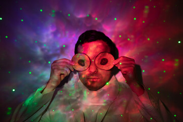 Mann im Universum