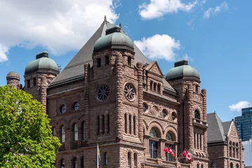 Fotobehang Colonial Queen's Park  Building in Toronto, Canada © TOimages