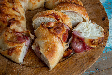 Italian bread stuffed with provolone cheese and pepperoni sausage.