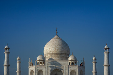 Fototapeta na wymiar Taj Mahal at sunny light, Half Tajmahal or top of Taj Mahal, taj mahal at agra uttar pradesh, india