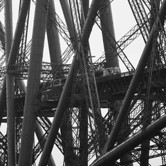 Train going over the Firth of Forth railbridge