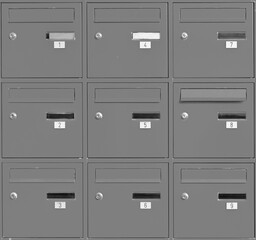 Boîtes aux lettres grises