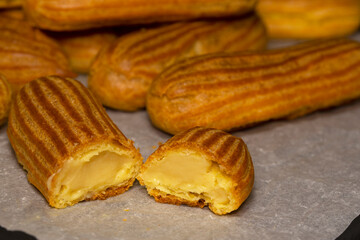 Eclairs with Cream