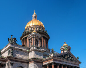 Fototapeta premium Saint Isaac's Cathedral in St. Petersburg. Russia