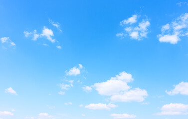 Naklejka na ściany i meble Bright blue sky with rare clouds
