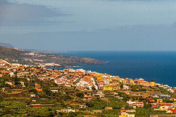 Naklejka premium Paisaje en el Puerto de la Cruz, en la isla de Tenerife