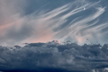 Naklejka na ściany i meble cirrus clouds and the moon