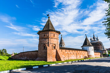 Obraz premium The Archangel Michael Monastery in the center of the city in the ring of ancient earthen ramparts of the 12th century, left over from the city Kremlin. Yuryev-Polsky, Russia
