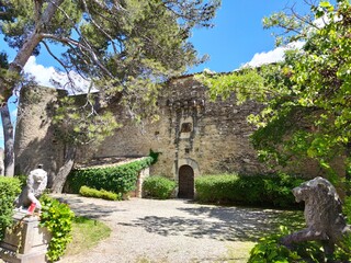 Provence, citadelle de Ménerbes