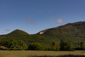 In the province of Isernia, just a few kilometers from the pentra town, there is Miranda, a...
