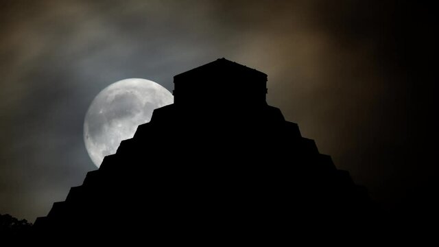 Kukulkan Pyramid, Time Lapse by Night with Full Moon, Chichen Itza, Mexico