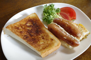 とても美味しい日本のパン食