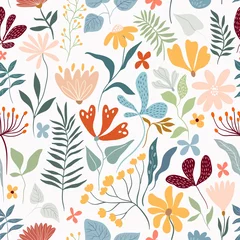 Tapeten Weiß Florales dekoratives nahtloses Muster mit verschiedenen Blumen und Pflanzen, Sommerdesign, weißer Hintergrund