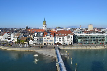 Fototapeta na wymiar Friedrichshafen city