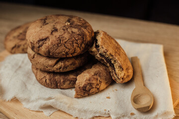 chocolate chip cookies