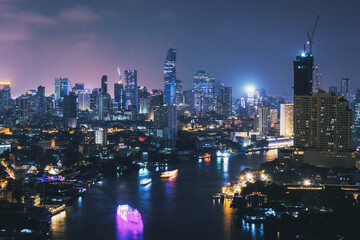 Fototapeta na wymiar Cityscape of Bangkok city at night in Thailand