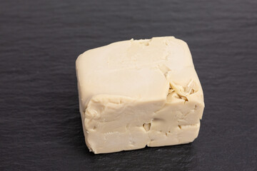 cube of fresh baker's yeast