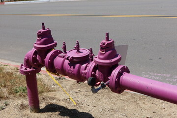 Purple Reclaimed Water Pipes to Reuse Waste Water as Irrigation Projects for Large Scale Parks, Golf Courses,  and Lawns to Conserve Water