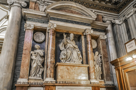 Interior of Saint Mary Major Basilica (Basilica di Santa Maria Maggiore, 1743) - Papal major basilica and largest church in Rome dedicated to Blessed Virgin Mary. ROME, ITALY. December 28, 2016.