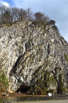 Le rocher de Durbuy, aussi appel&eacute; anticlinal