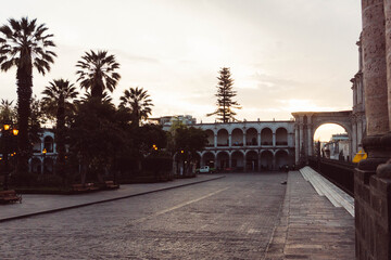 Naklejka premium Vista de la plaza de armas de arequipa, perú