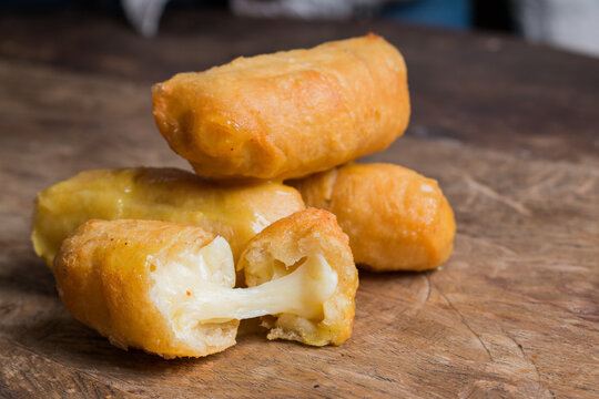 Teque&ntilde;os o deditos de queso una comida t&iacute;pica de Venezuela