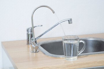 Home water filters. 3-stage water treatment system.