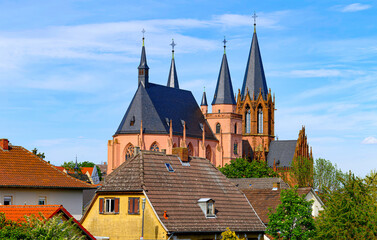 Fototapeta premium Oppenheim am Rhein, Altstadt und Katharinenkirche