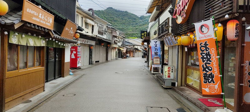二度目の緊急事態宣言の影響を受ける宮島の光景