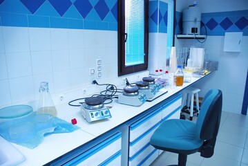 Clandestine laboratory with scientific material for the production of drugs and narcotic substances