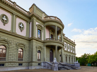 Musee Ariana -  Swiss museum of ceramic art