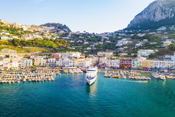 Fototapeta na wymiar The Marina Grande and north coast of Capri Island, Italy