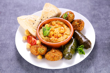 hummus, falafel and pita bread