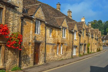Fototapeta na wymiar Pretty Street In Castle Combe Village, Wiltshire, England.