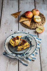 Strudel tiramisù with apples and raisins (ph. Tiziana Molti)