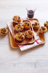 Muffins with gruyere cheese and olives (ph. Marianna Franchi)
