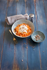 Noodles with pumpkin and almond sauce (ph. Marianna Franchi)