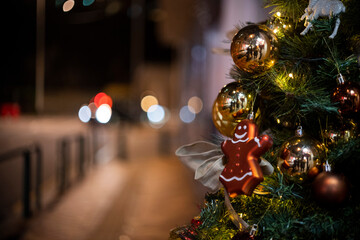 christmas tree decorations