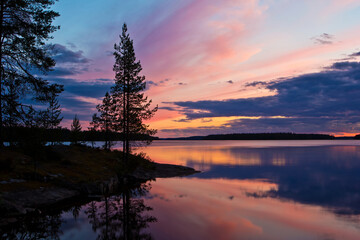 Abendstimmung am See Lentua bei Kuhmo in Finnland