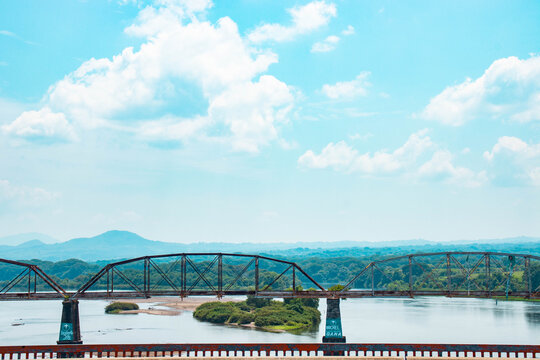 puente la irca sobre el rio lempa El Salvador 