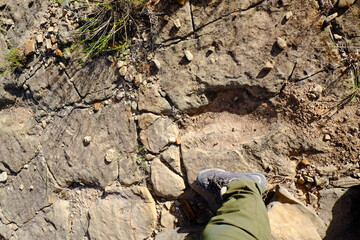 南米ボリビアの秘境、トロトロ渓谷の美しい地形と恐竜の足跡やUmajalanta鍾乳洞