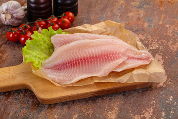 Raw tilapia fish
