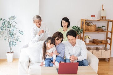 三世代家族ファミリー　