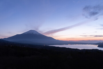 絶景ポイント　山中湖パノラマ台の夕暮れ