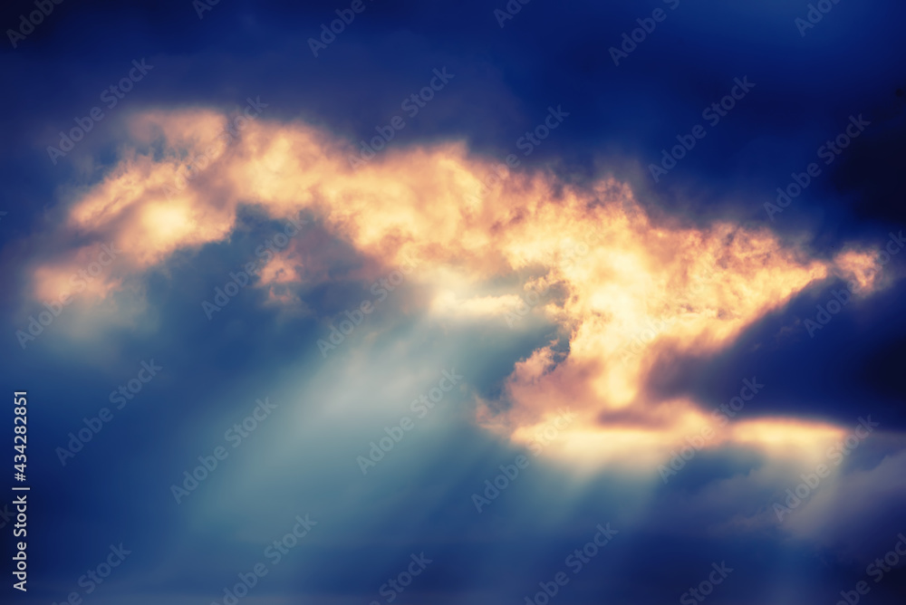 Wall mural Dramatic sky background