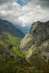 Fototapeta na wymiar View from Oceño, Peaks of Europe, Asturias, Spain