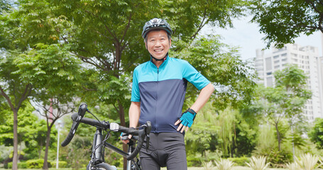 Sporty asian old man smile - Powered by Adobe