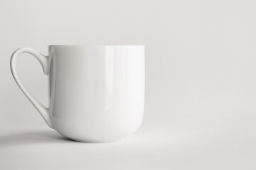 Obraz premium white cup isolated on white background