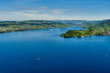 Fototapeta na wymiar Scenic View Of Lake Against Blue Sky