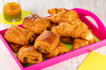 croissant & pain chocolat